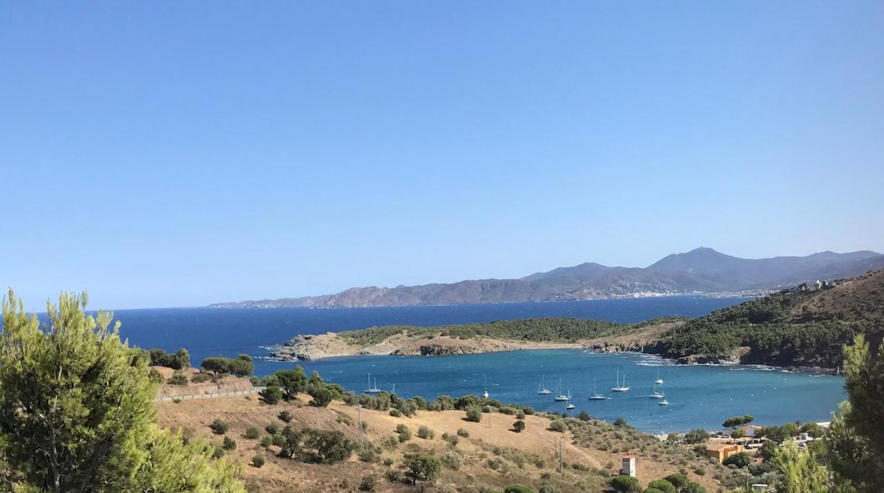 A Chic Four-Person Apartment By The Beach At Cap Ras Llança Εξωτερικό φωτογραφία